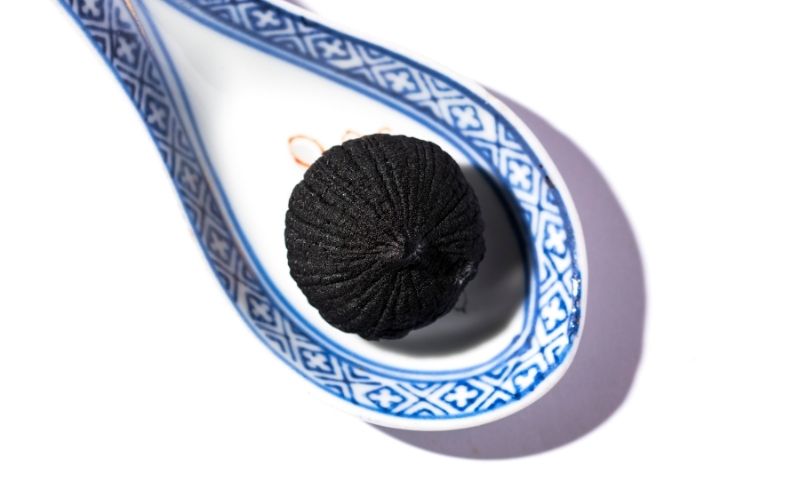 testa d'aglio nero